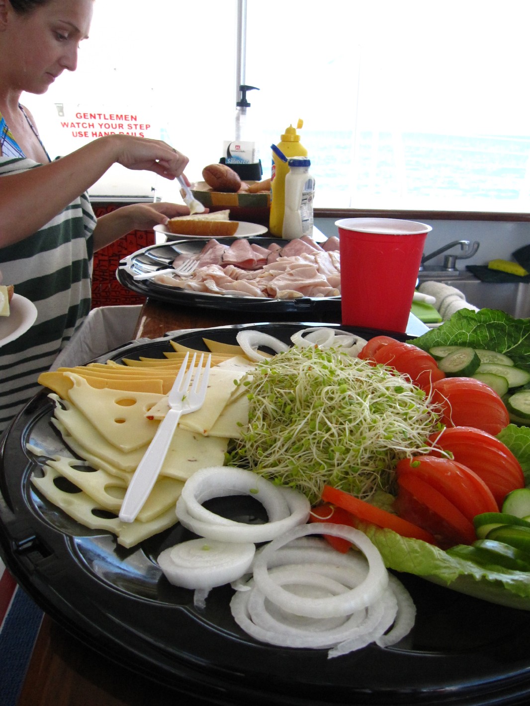 Waikiki_lunch_and_snorkel_catamaran_sail Waikiki_lunch_and_snorkel_catamaran_sail