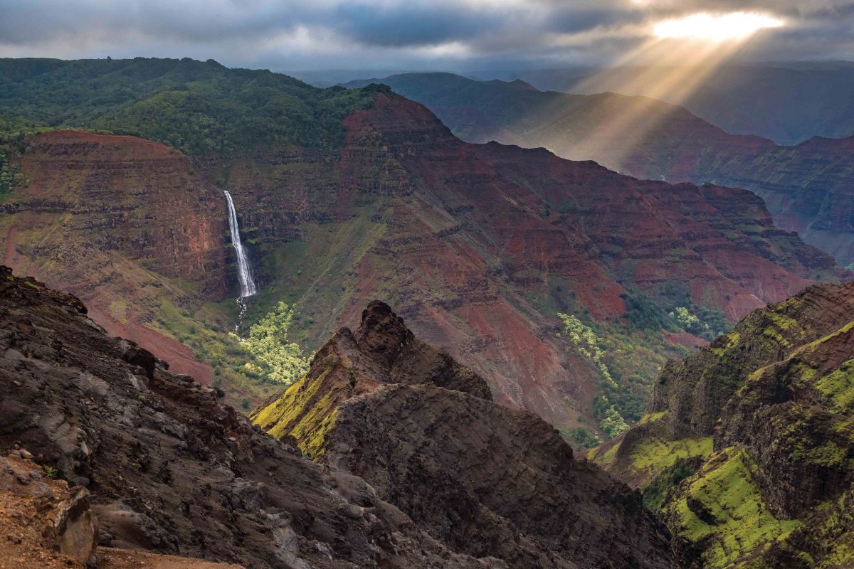 hawaii magazine photo contest 2017