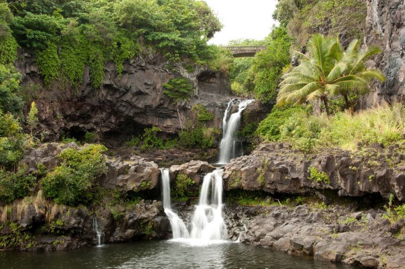 2020BOB-mauiwaterfalls-roadtohana-GettyImages-155148903