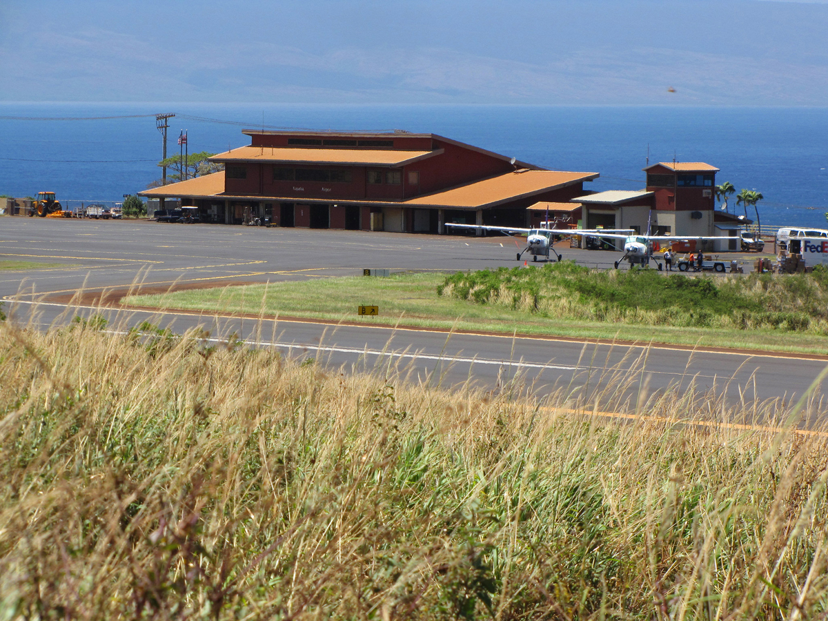 kapalua airport