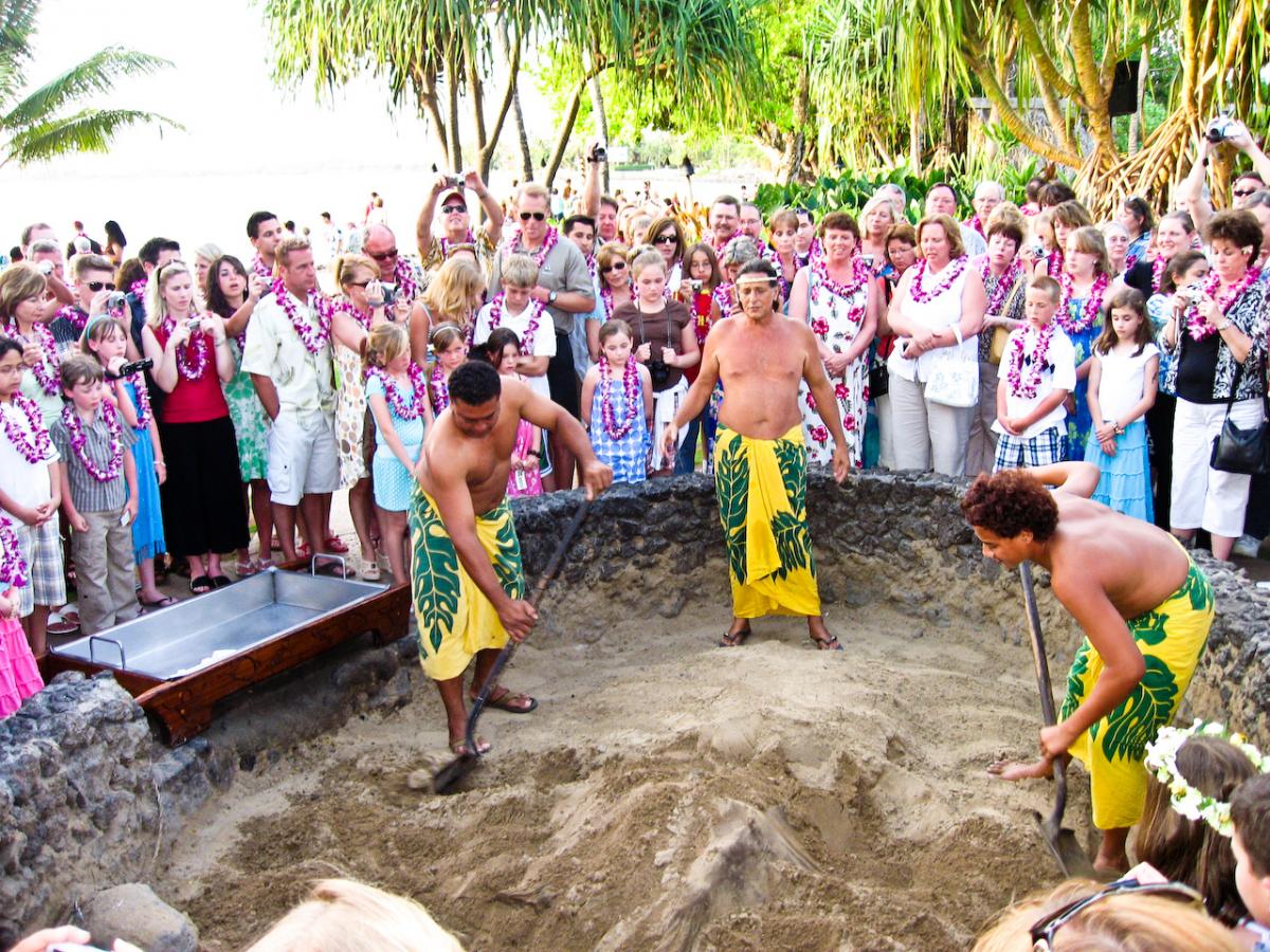 best luau hawaii magazine