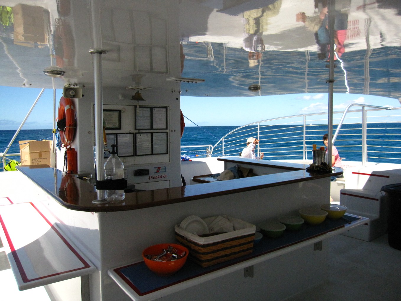 Waikiki_lunch_and_snorkel_catamaran_sail Waikiki_lunch_and_snorkel_catamaran_sail