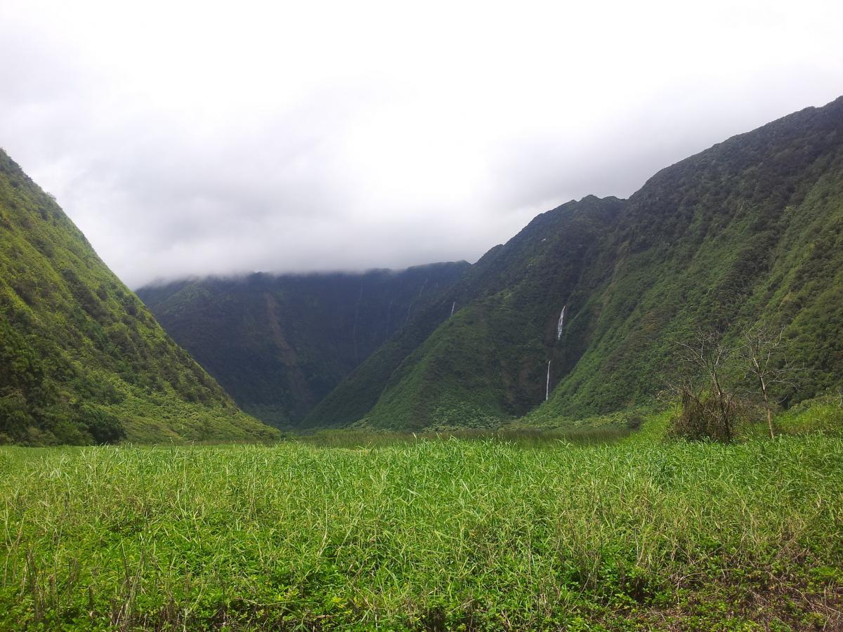 best hike hawaii magazine 2016