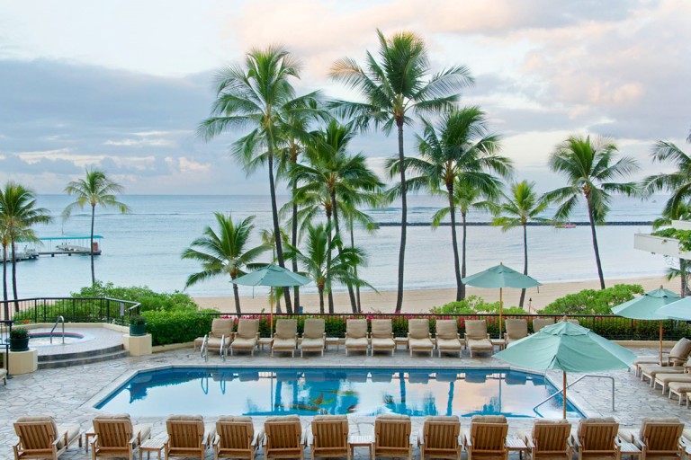 Alii-Pool-hed