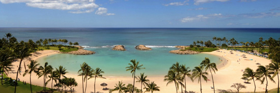 Disney_first_Hawaii_resort_Aulani_topping off