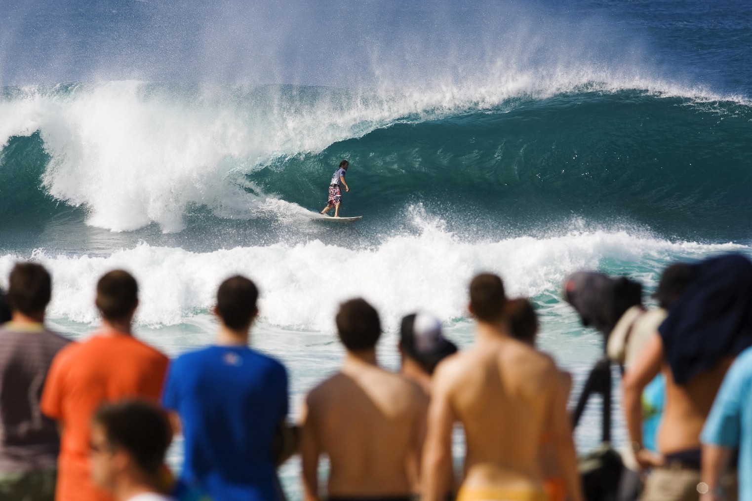 guide_2010_Vans_Triple_Crown_of_Surfing_Hawaii_Magazine