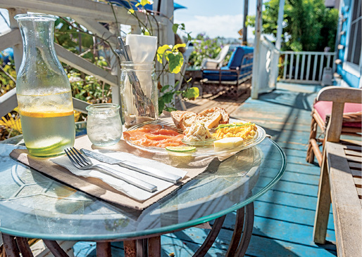 art cafe hemingway kapaa