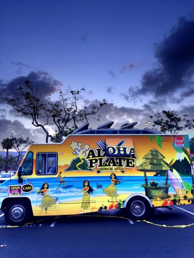 Aloha Plate's food truck. Photo: Lanai Tabura