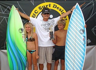 Hawaii_Oahu_Honolulu_Waikiki_surfing_contest_