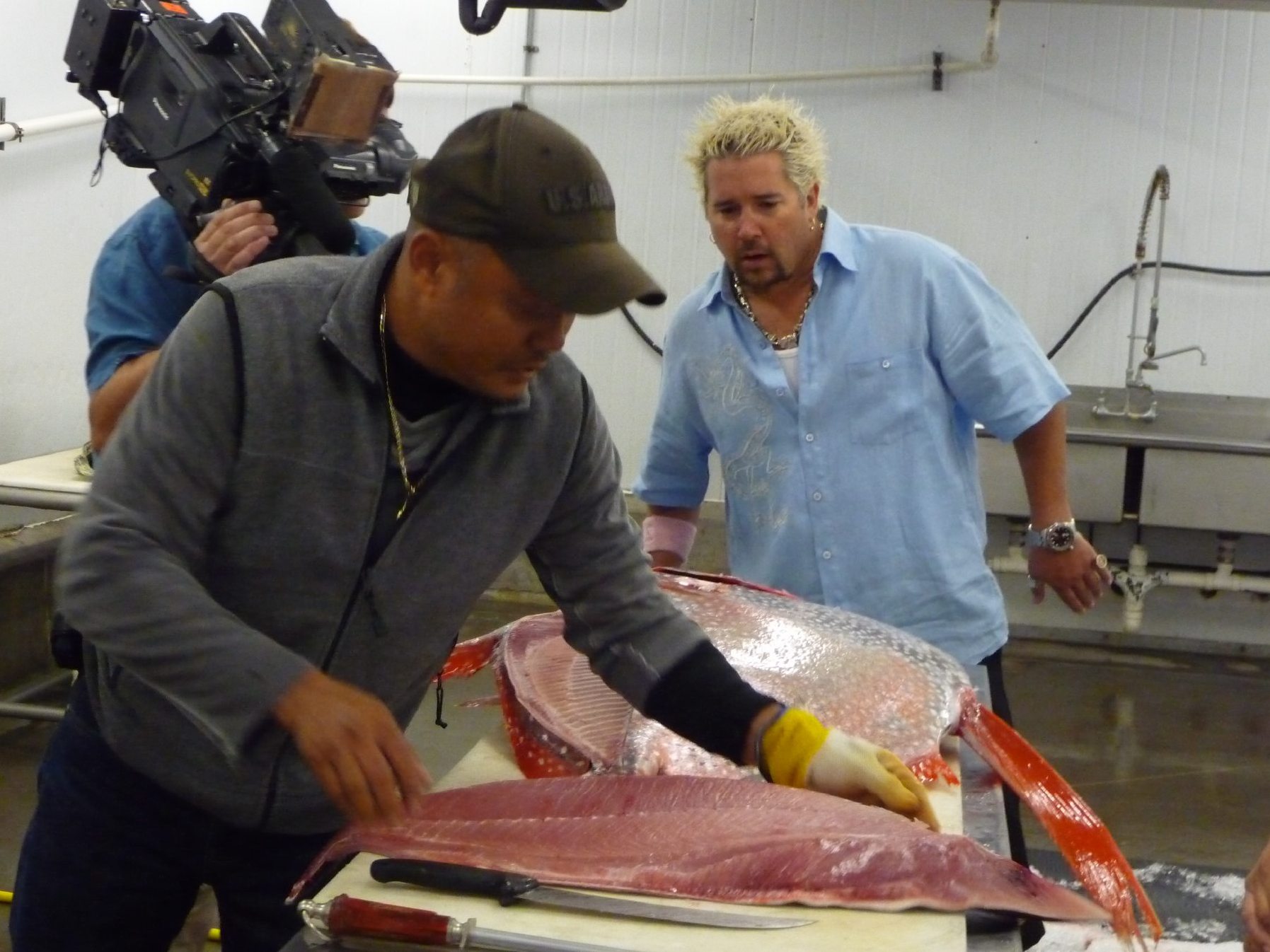 Diners_Drive_Ins_Dives_Hawaii_episode_final_cut_eateries