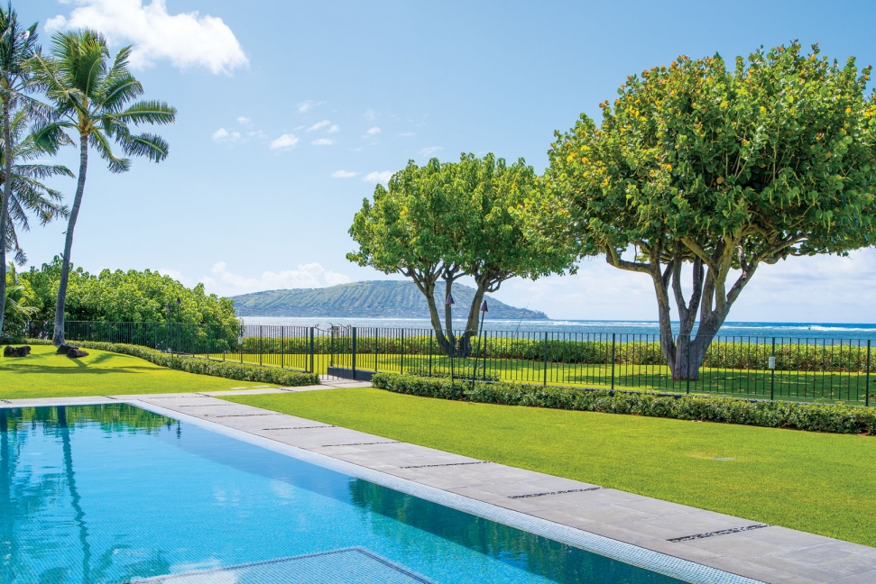 HHR-07-17-Featured-Outside