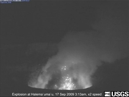 Kilauea_lava_flows_Hawaii_video Kilauea_lava_flows_Hawaii_video