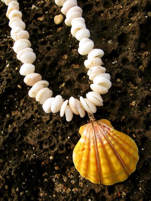 Hawaii_Merrie_Monarch_hula_festival_Hilo