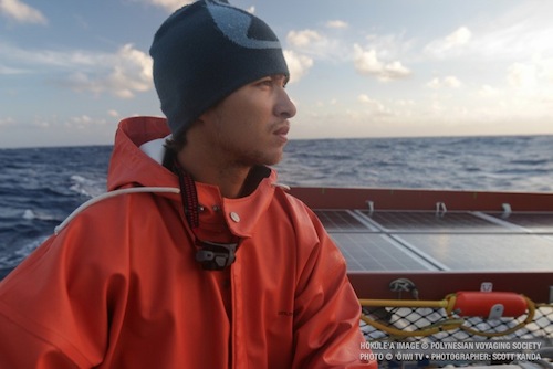 hokulea_begins_three_year_voyage_docks_tahiti