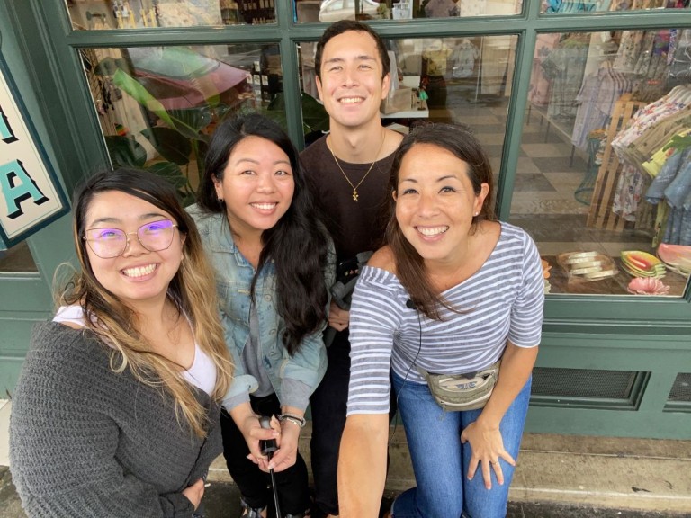 Hawaii Mag Team in Chinatown