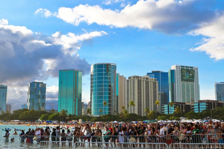 lantern floating hawaii