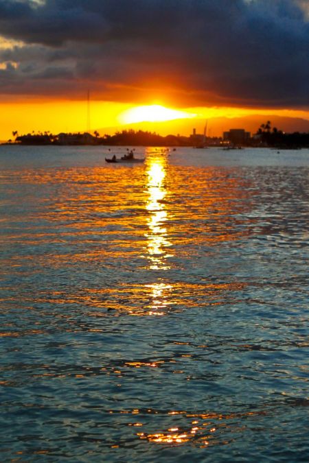 lantern floating hawaii