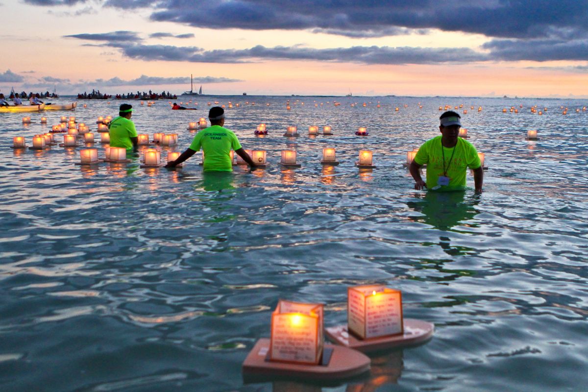 lantern floating hawaii