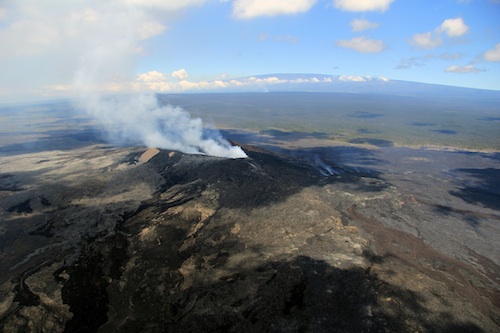 kilauea_volcano_lava_flow_Puna_Big_Island