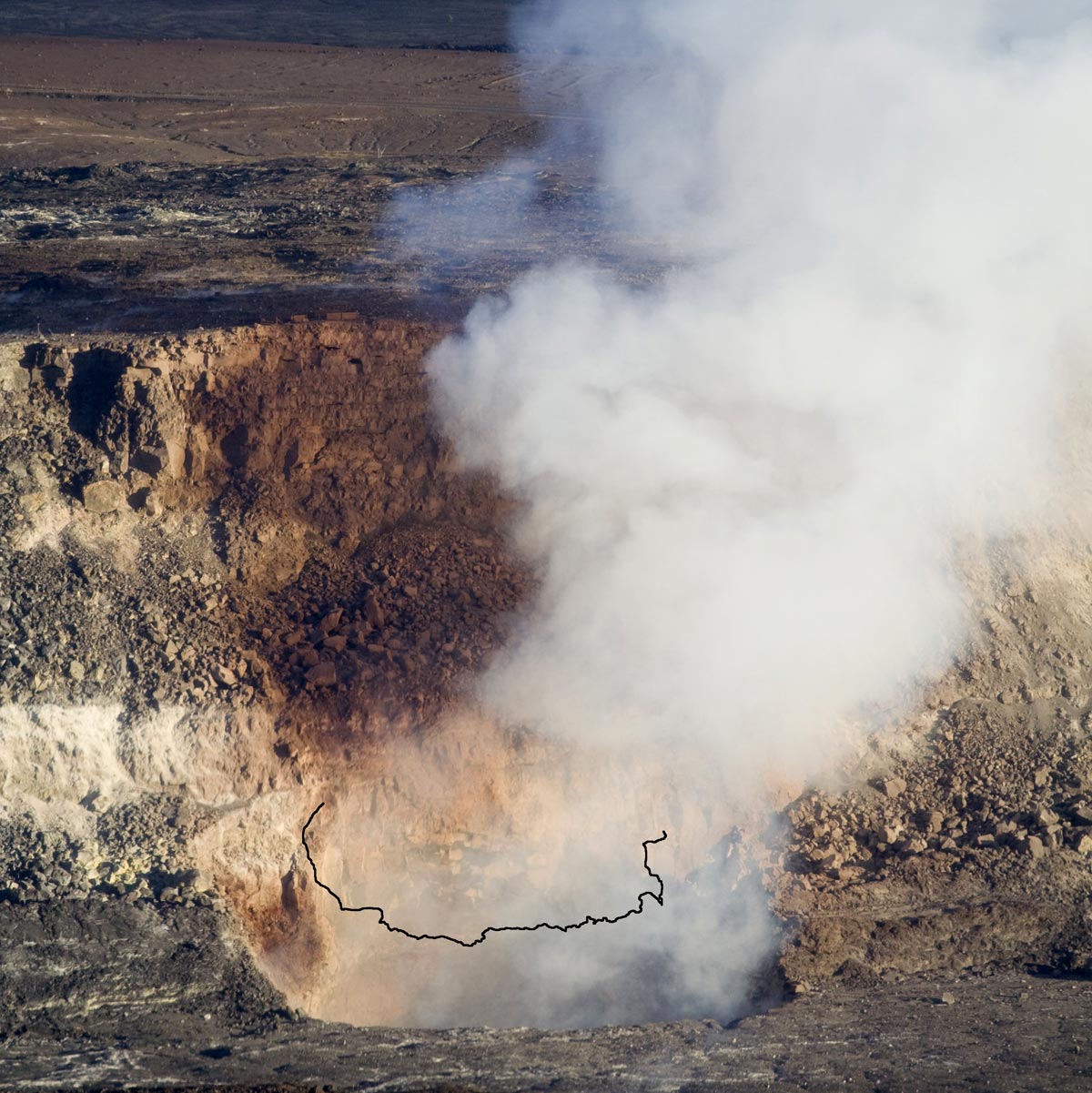 Lava_lake_revealed_below_Kilauea_volcano
