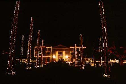 Honolulu_City_Lights_Hawaii_holiday_season_displays
