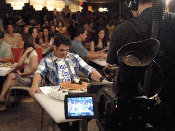 Travel_Channel_Hawaii_Man_Food