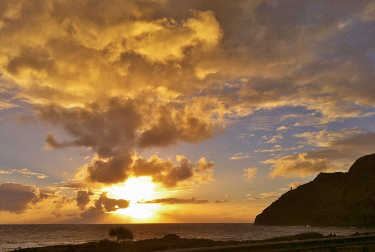 makapuu beach sunrise