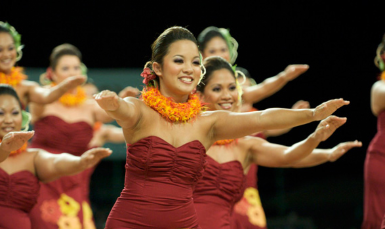 Hawaii_Big Island_Hilo_hula_competition_dance