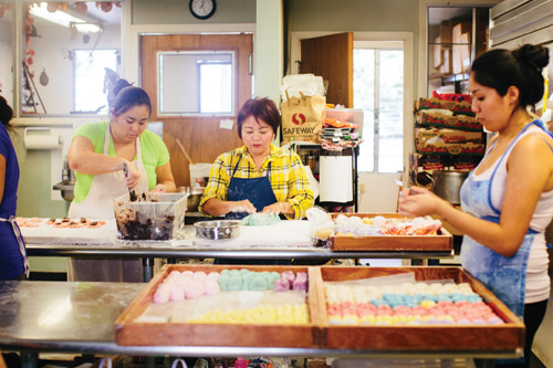 monumental_mochi_two_ladies_kitchen_Hilo