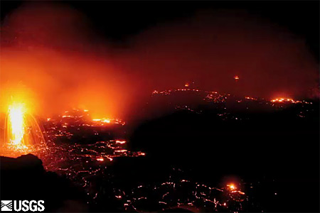 lava_lake_collapses_Hawaii_Kilauea_volcano