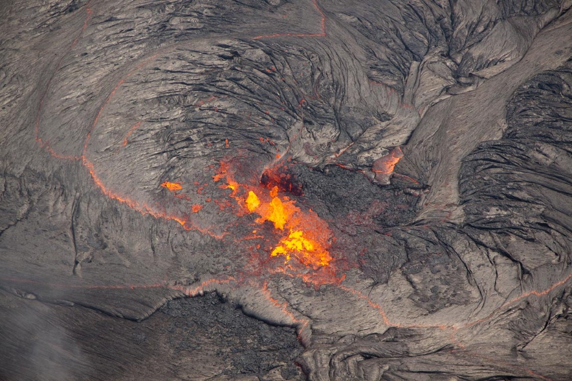 kilauea_volcano_lava_lake_Puu_Oo_crater kilauea_volcano_lava_lake_Puu_Oo_crater