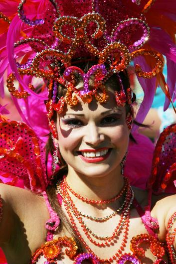 Sequin Samba Smile - by Henri Block