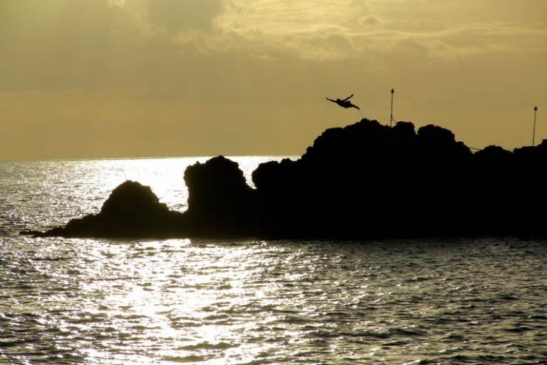 sheraton cliff jumping maui