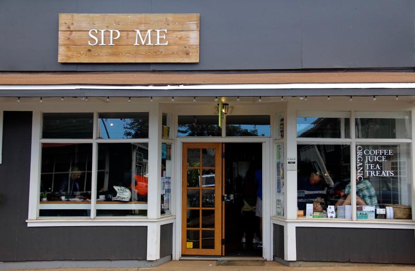 coffee shop maui makawao