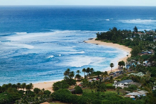 top_five_favorite_hawaii_surfing_beaches_maui_oahu