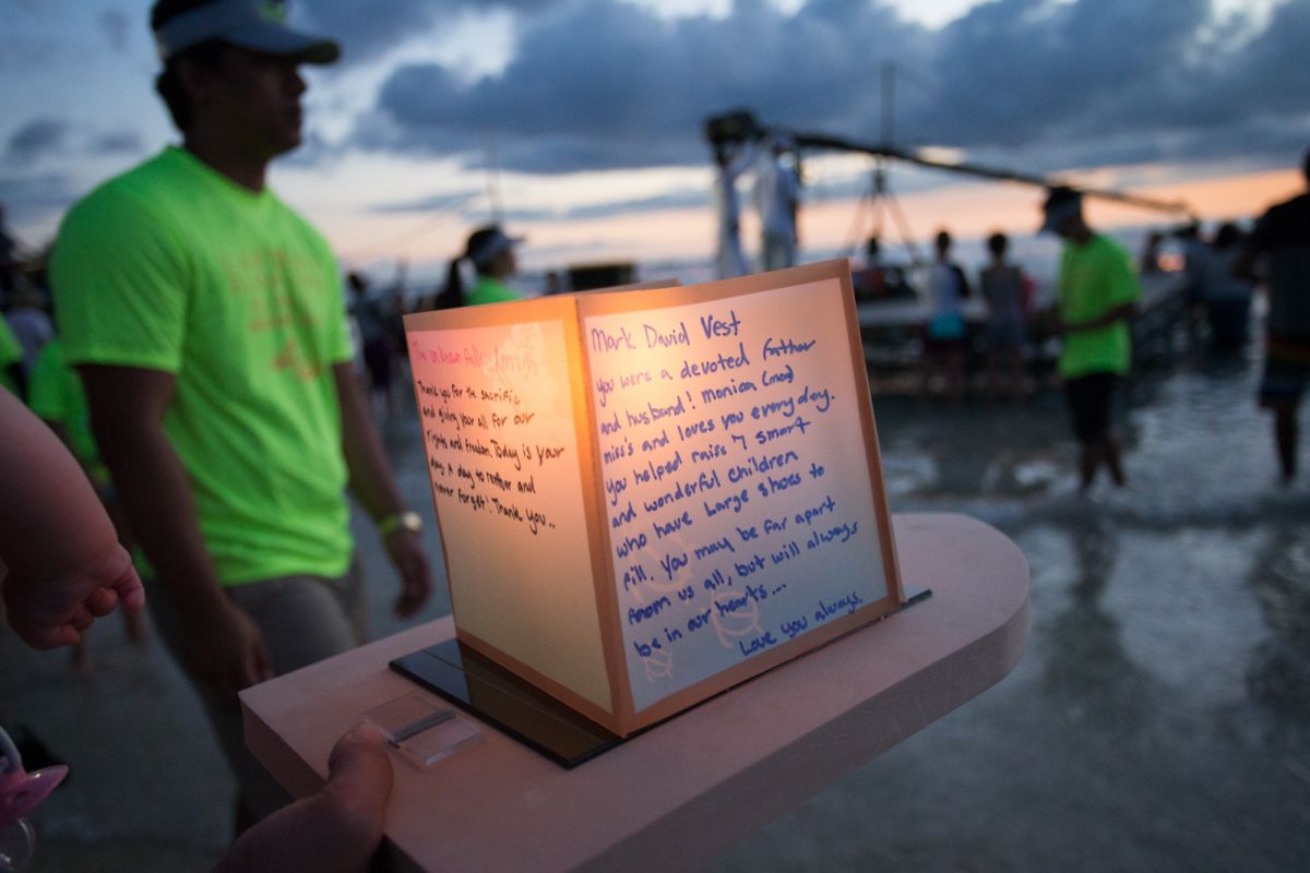 lantern floating hawaii