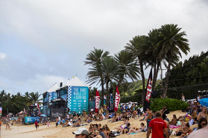 crowd7605sunset15kirstin