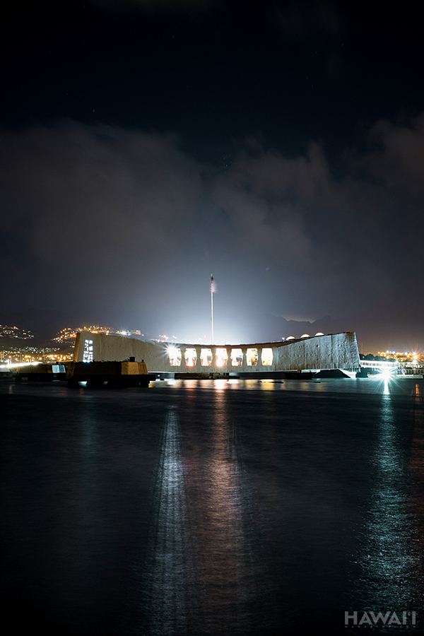 honolulu-at-night