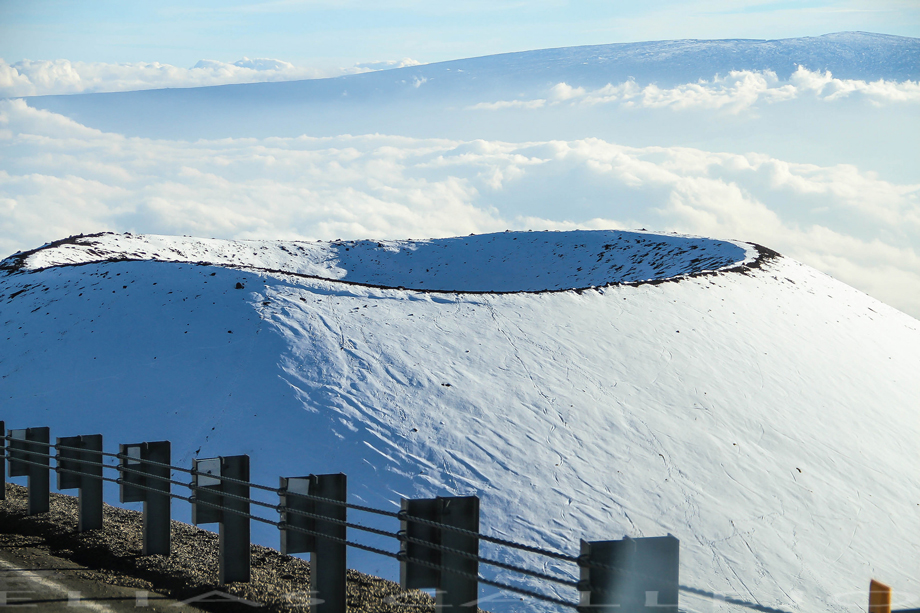 mauna-kea-snow-hawaii