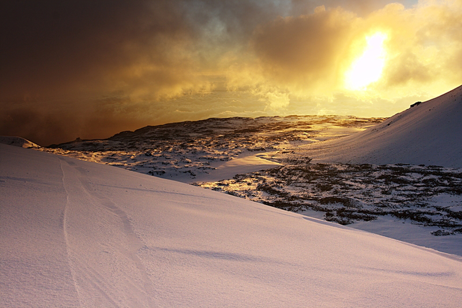 mauna-kea-snowh-hawaii