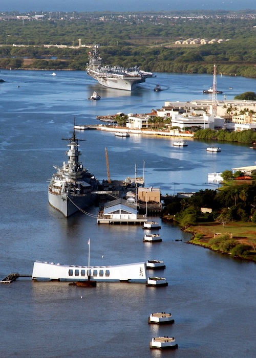 Hawaii_Oahu_Pearl_Harbor_battleship_Missouri