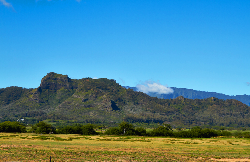 sleeping-giant-kauai-nounou-mountains