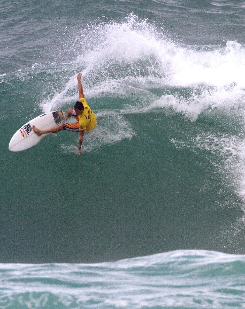 Hawaii_Oahu_North Shore_ Haleiwa_surfing_