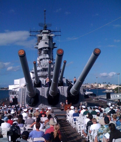 Hawaii_Oahu_Pearl_Harbor_battleship_film