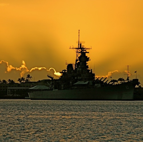 Hawaii_Oahu_Pearl_Harbor_battleship_film