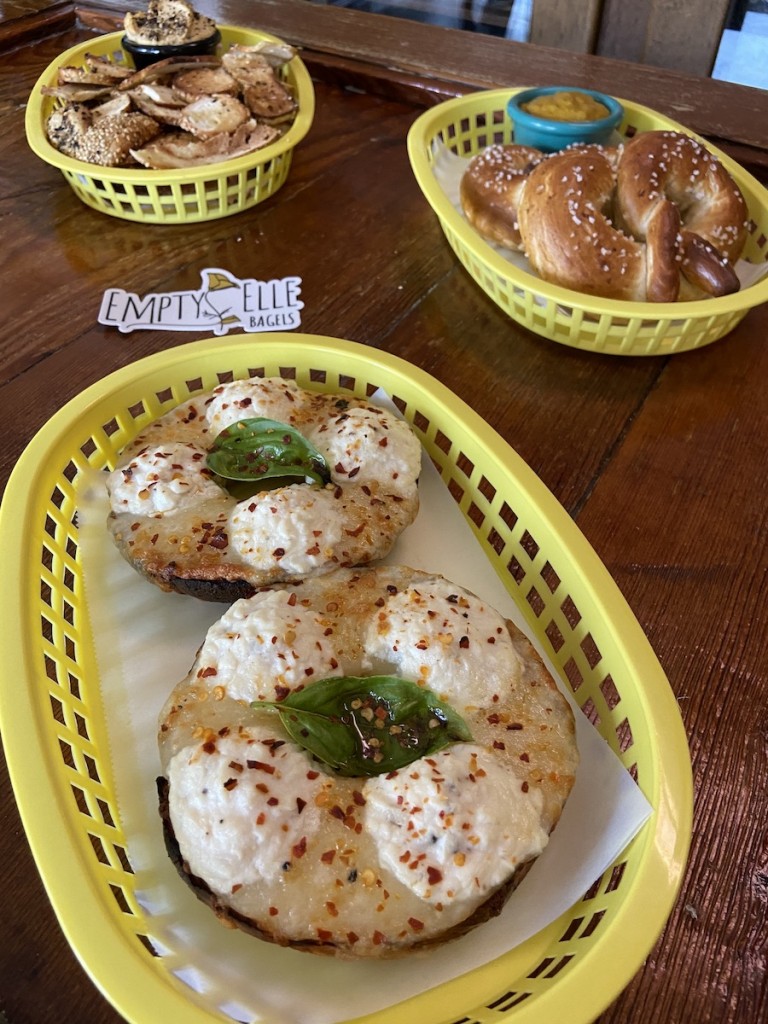 Emptyelle Bagels2