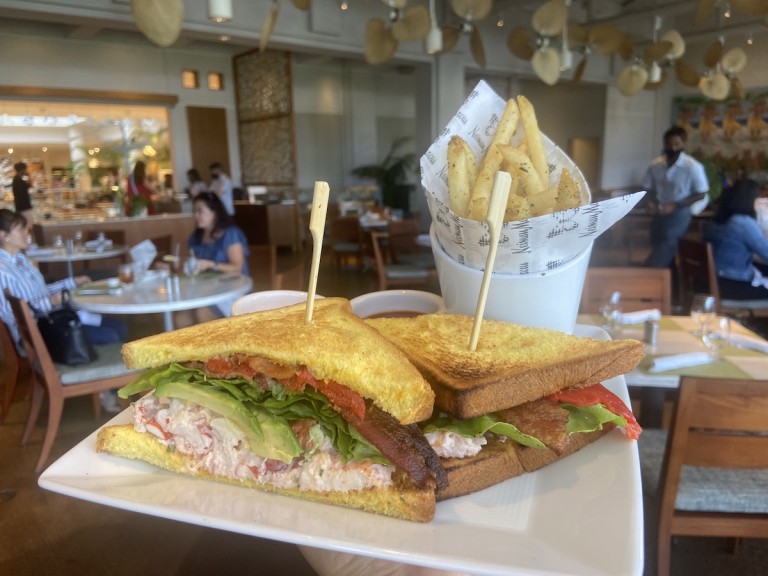 Alohafriday Mariposa1