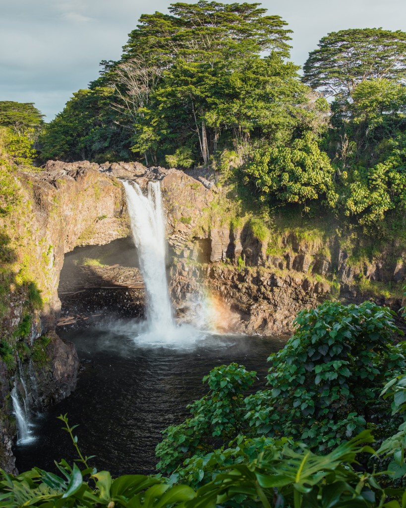 Rainbow Falls on Hawaiʻi island
