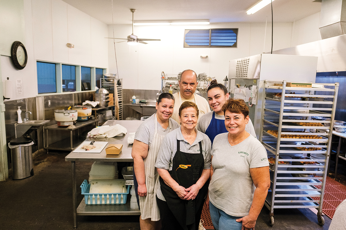 04 Him2206 Ay Kawamotos Hilo 8291