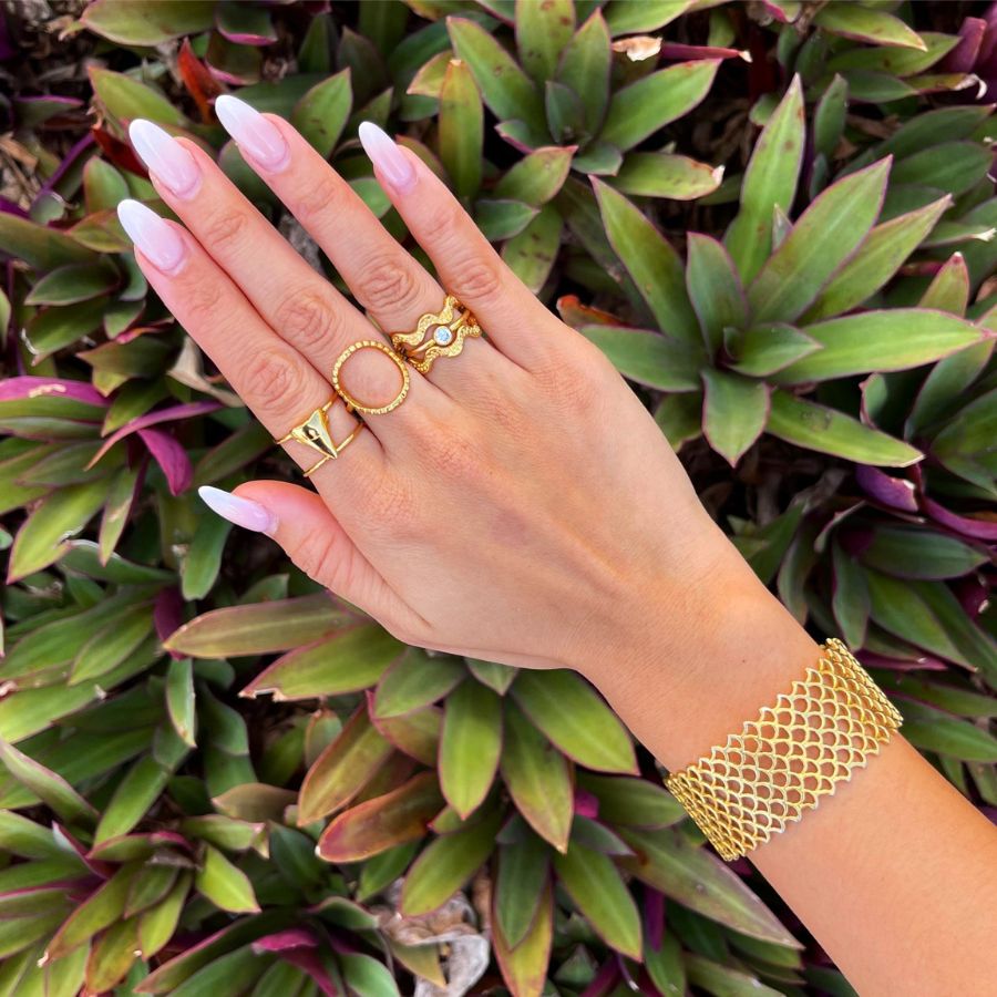 Keanihawaiimermeshcuff